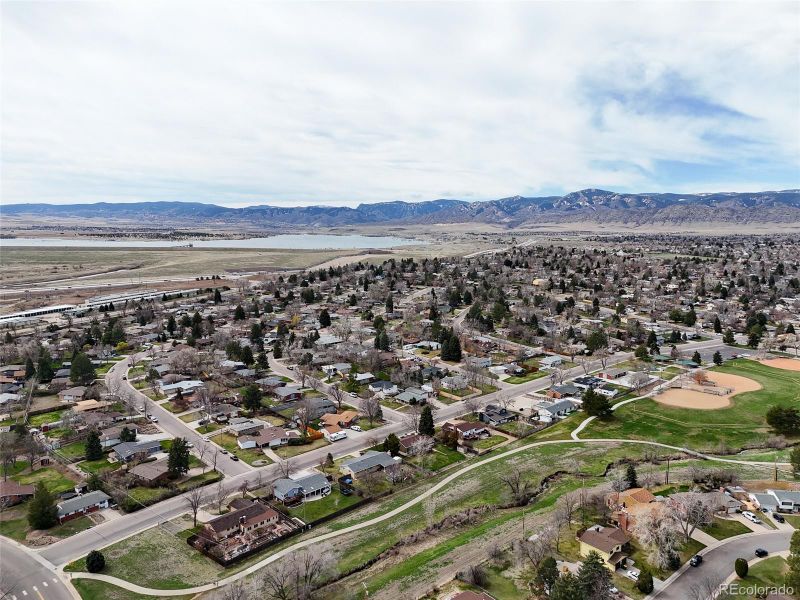 7952 S Chestnut Way, Littleton, CO 80128