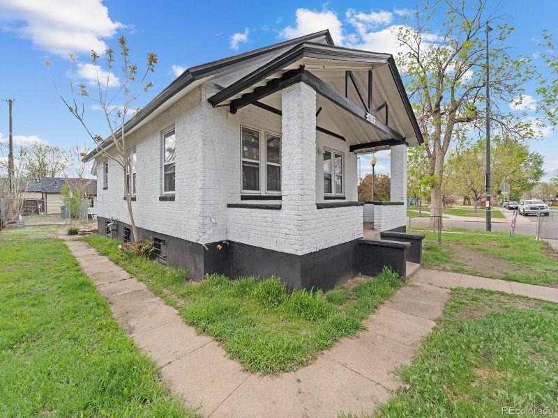 4687 Pennsylvania St, Denver, CO 80216
