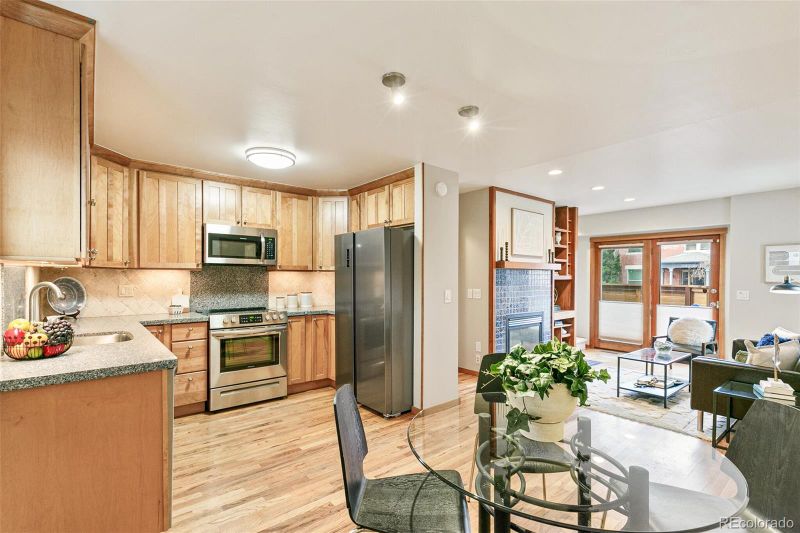 1402 N Downing St, Denver, CO 80218