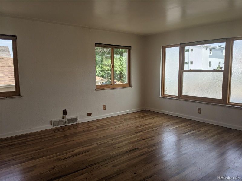 1435 Zenobia St, Denver, CO 80204