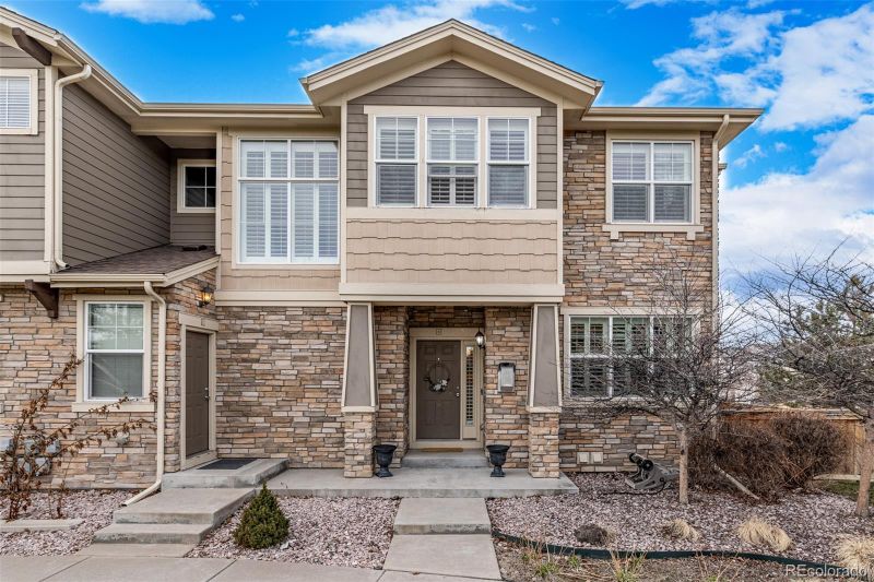 24996 E Calhoun Pl #B, Aurora, CO 80016