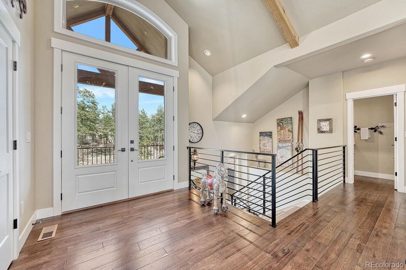 4692 Shoshone Dr, Larkspur, CO 80118