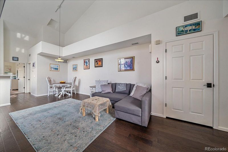 18721 E Water Dr #C, Aurora, CO 80013