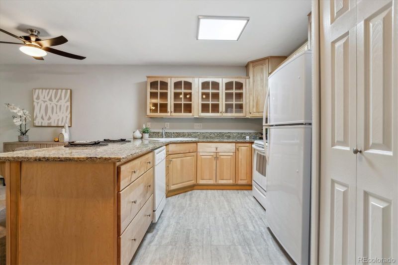 3460 S Poplar St #303, Denver, CO 80224