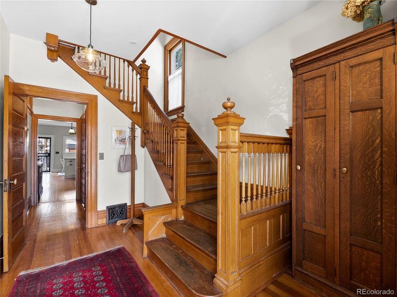 355 S Grant St, Denver, CO 80209