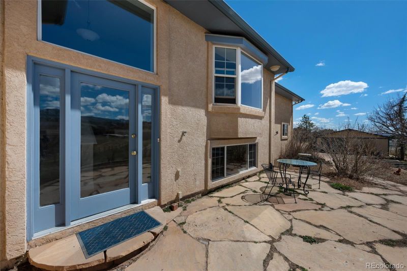 2910 Arnold Ave, Monument, CO 80132