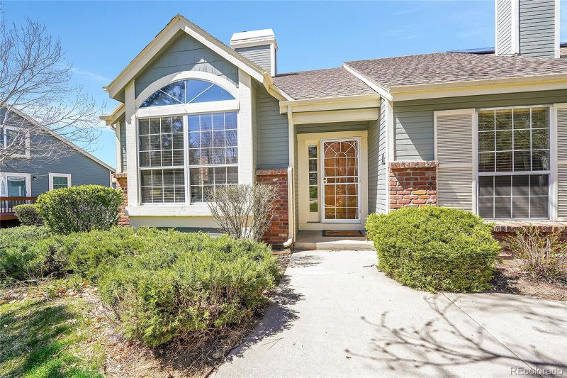 2912 W Long Cir #A, Littleton, CO 80120