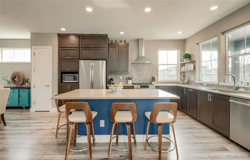 6720 Mariposa Ct, Denver, CO 80221