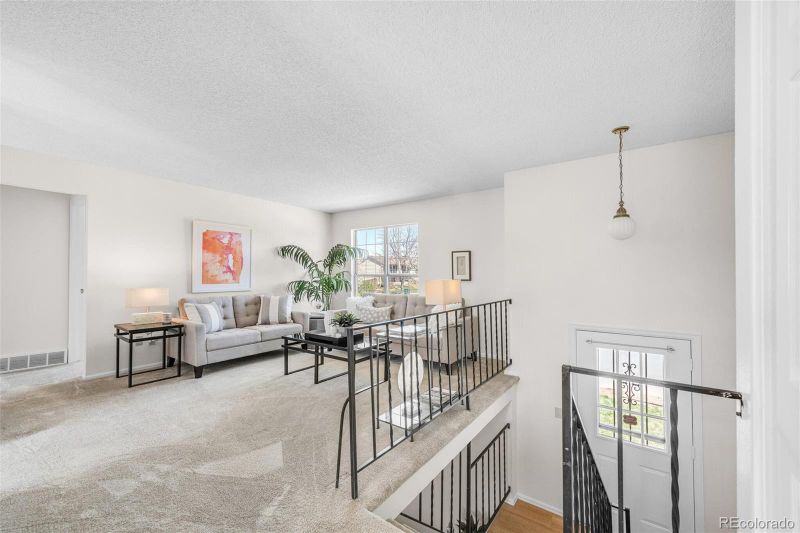 1811 S Walden Way, Aurora, CO 80017