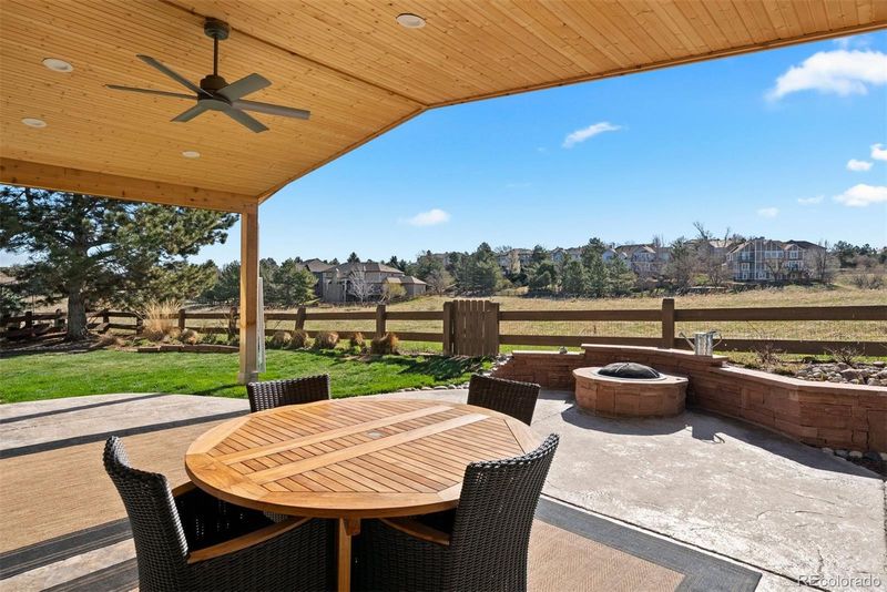 866 Huntington Dr, Highlands Ranch, CO 80126