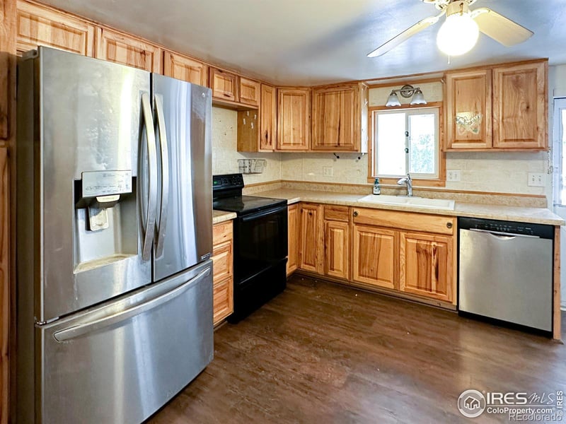 307 E 6th Ave, Otis, CO 80743