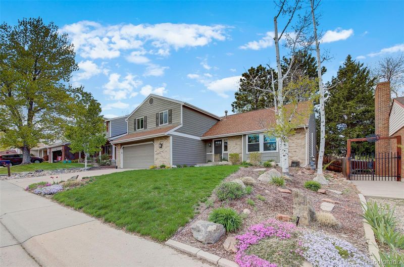 953 E Nichols Ave, Centennial, CO 80122
