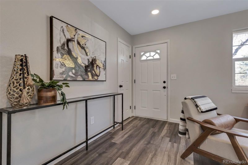 9182 Cypress Dr, Thornton, CO 80229