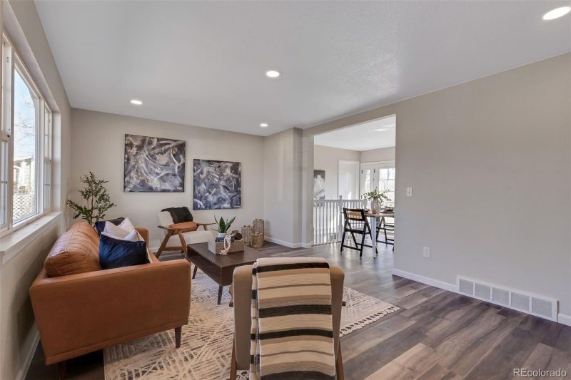 9182 Cypress Dr, Thornton, CO 80229