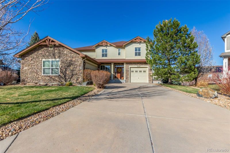 27545 E Elmhurst Pl, Aurora, CO 80016