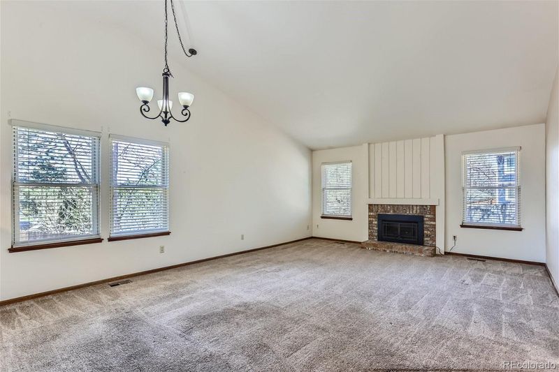 1975 S Quintero St, Aurora, CO 80013