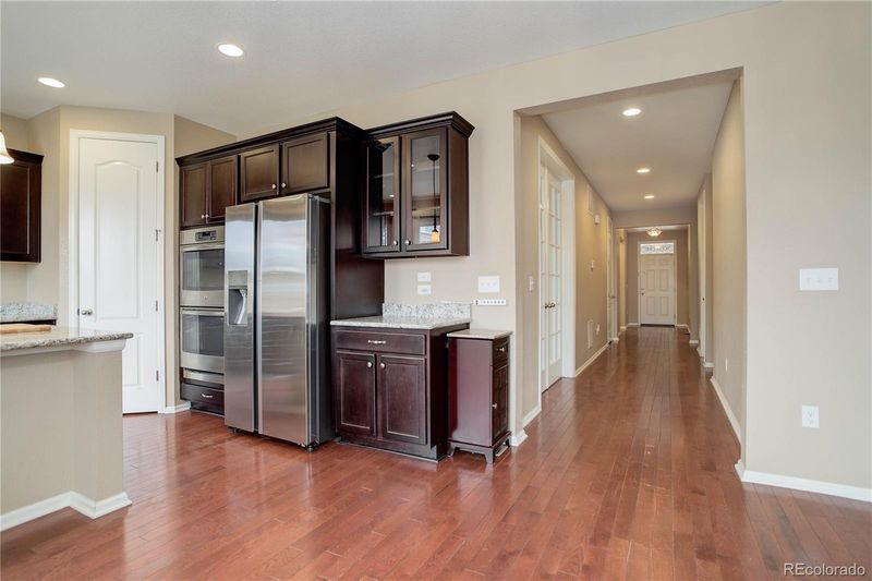 69 N Jackson Gap Way, Aurora, CO 80018