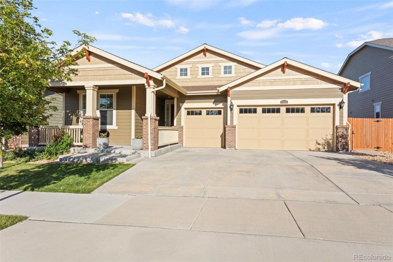 10166 Isle St, Parker, CO 80134