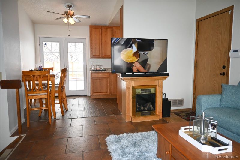 4914 S Salida Ct, Aurora, CO 80015