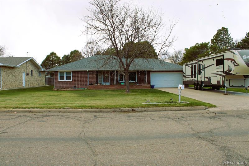 475 18th St, Burlington, CO 80807