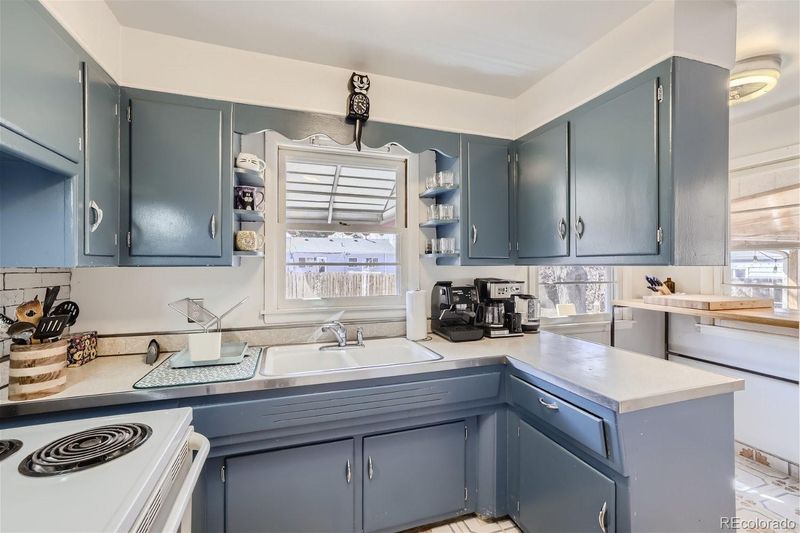 2759 S Irving St, Denver, CO 80236