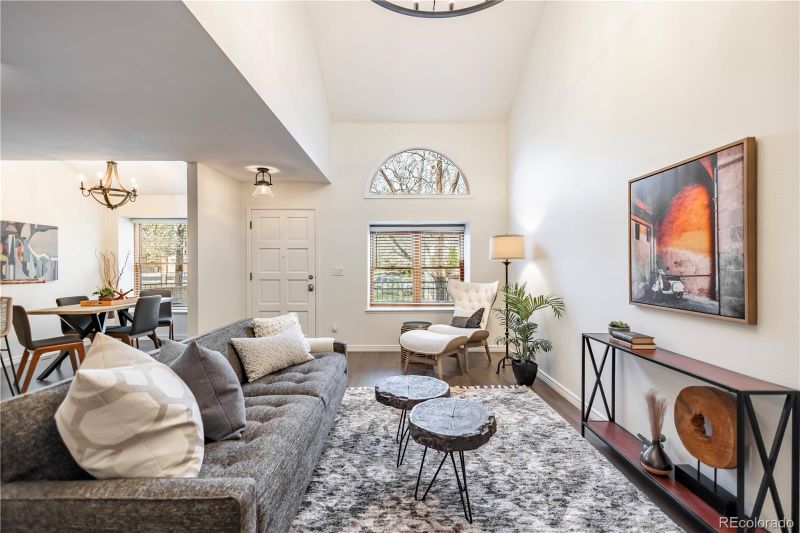7678 S Cove Cir, Centennial, CO 80122