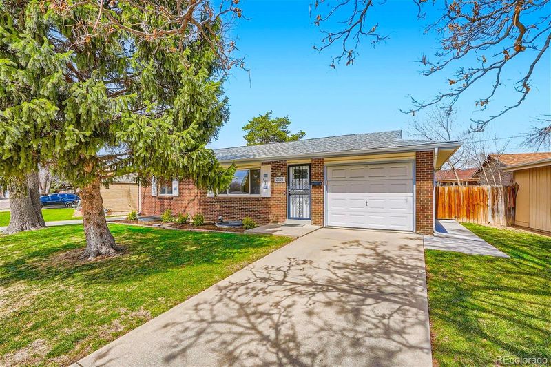2121 Valley View Dr, Denver, CO 80221