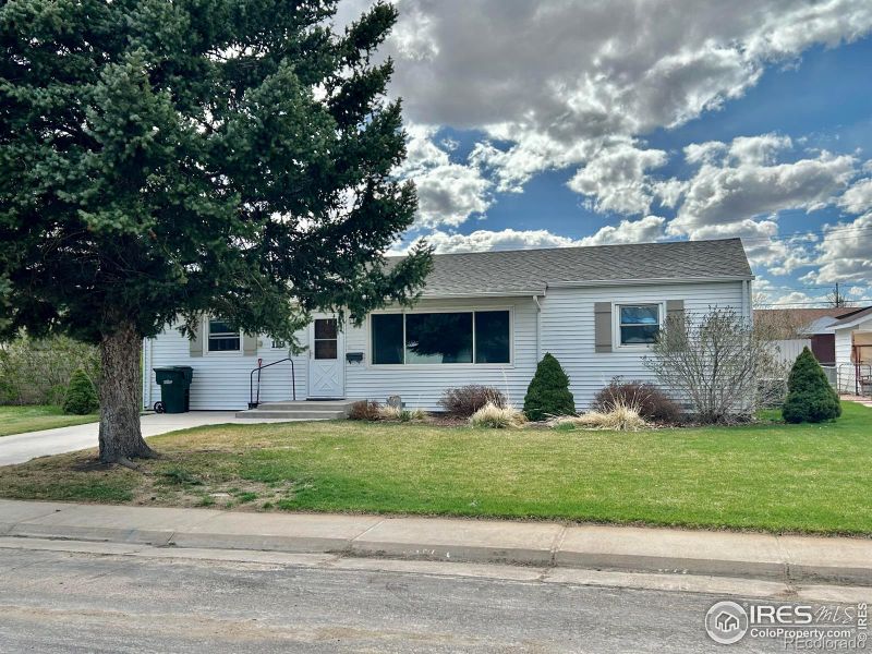 119 Delaware Dr, Sterling, CO 80751