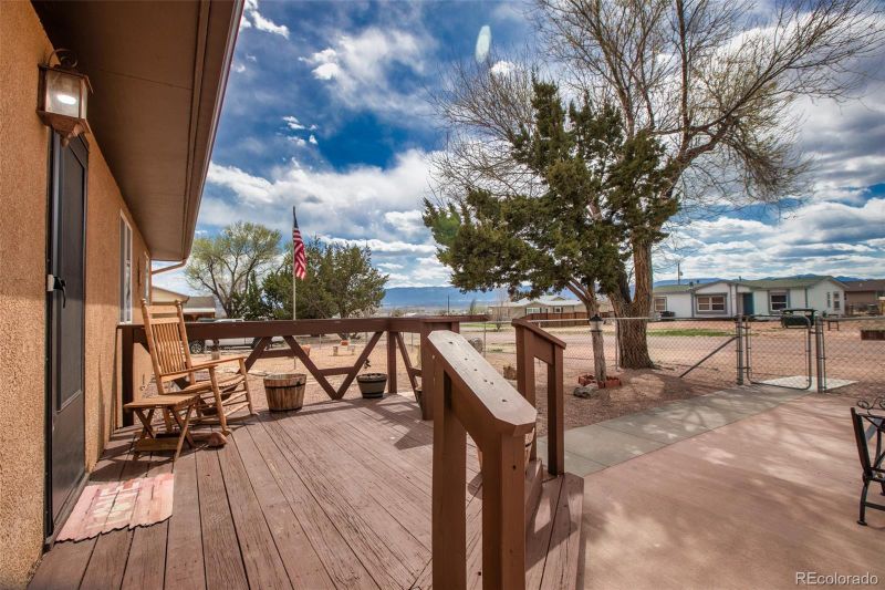 106 Hawkins St, Penrose, CO 81240