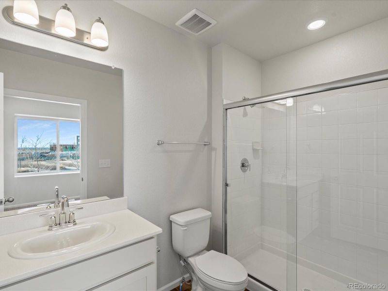 16720 Shoshone Pl, Broomfield, CO 80023