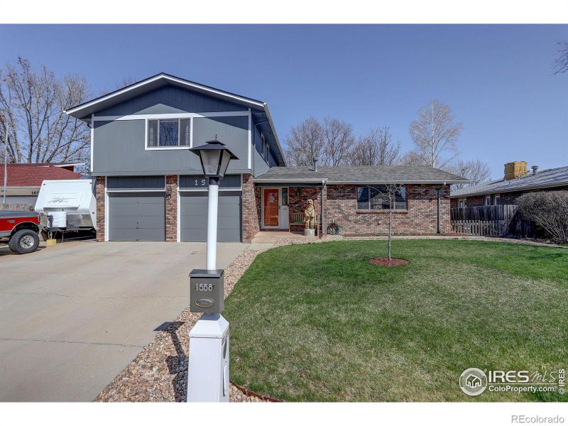 1558 Juniper St, Longmont, CO 80501