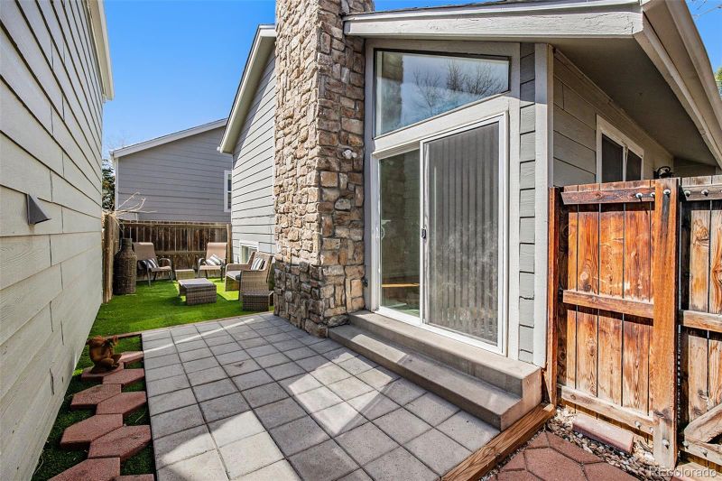 11982 E Cornell Cir, Aurora, CO 80014