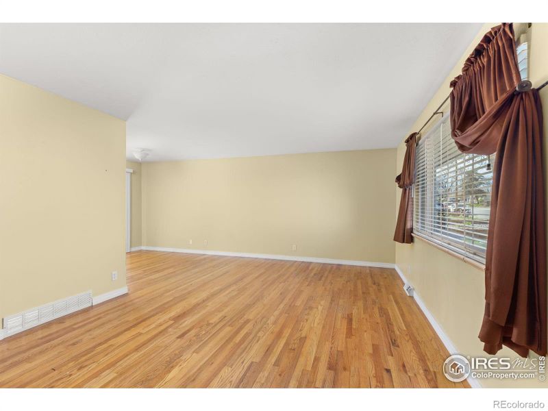 924 W 101st Pl, Northglenn, CO 80260