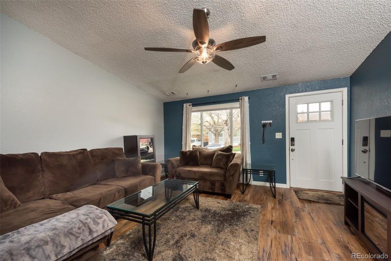 2453 E 90th Ave, Thornton, CO 80229