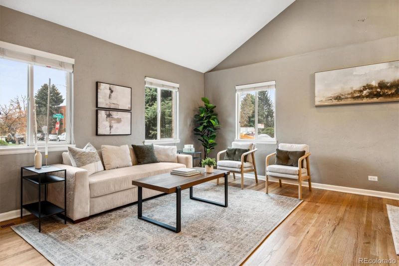 3005 Dexter St, Denver, CO 80207