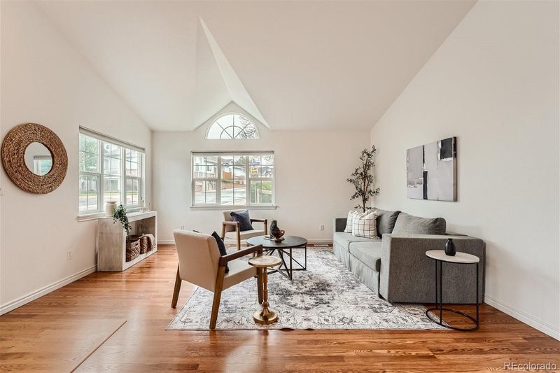 3044 S Walden Ct, Aurora, CO 80013