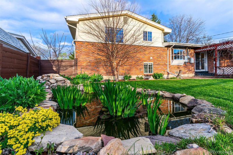 805 W 7th Avenue Dr, Broomfield, CO 80020