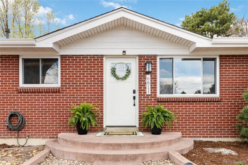 6811 Ammons St, Arvada, CO 80004