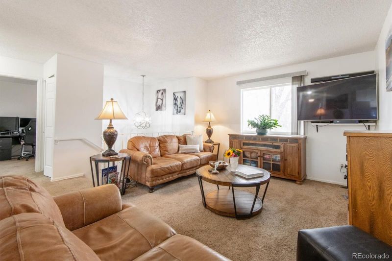 1716 S Memphis St, Aurora, CO 80017