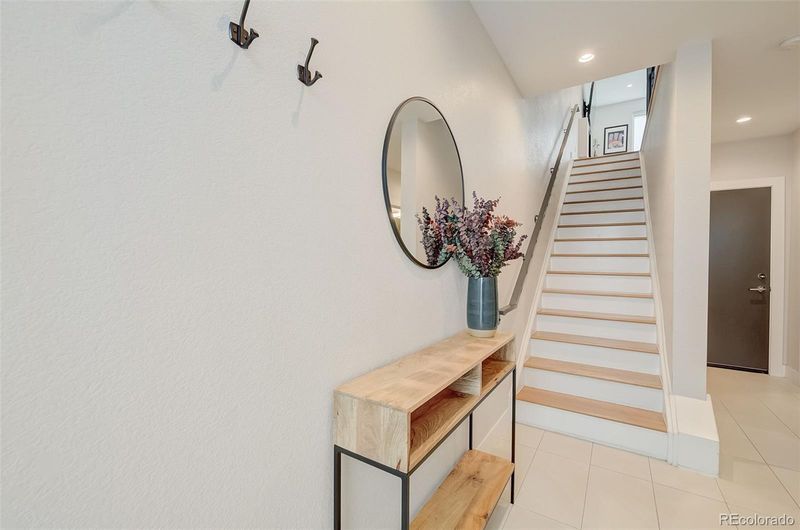 1836 Grove St #103, Denver, CO 80204