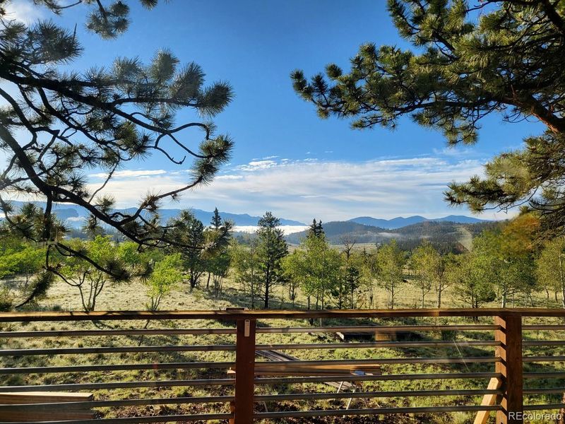 146 Pueblo Dr, Jefferson, CO 80456