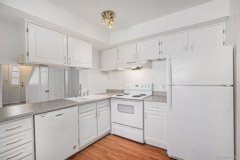 2644 S Xanadu Way #D, Aurora, CO 80014