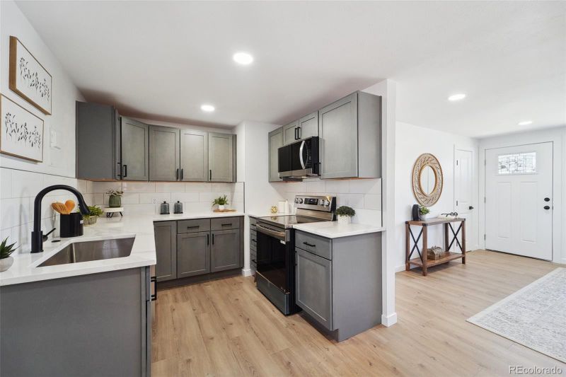 5210 Quay St, Arvada, CO 80002