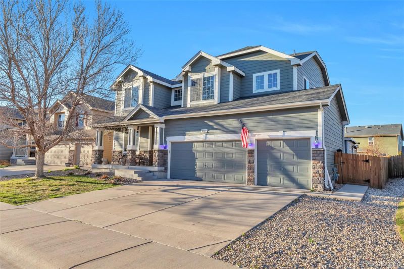 223 Muscovey Ln, Johnstown, CO 80534