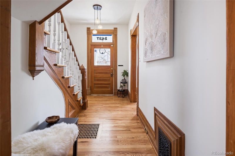 2427 N Emerson St, Denver, CO 80205
