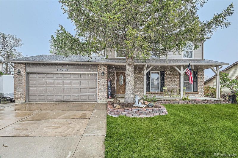 10934 Elm Dr, Thornton, CO 80233