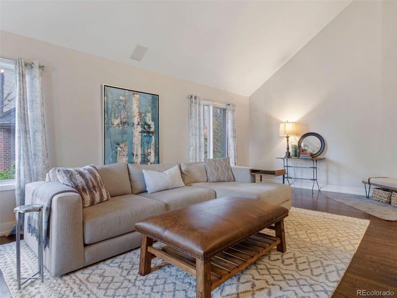 401 S Vine St, Denver, CO 80209