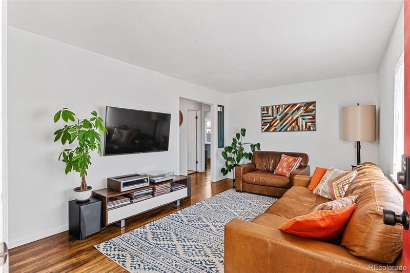 1065 S Alcott St, Denver, CO 80219