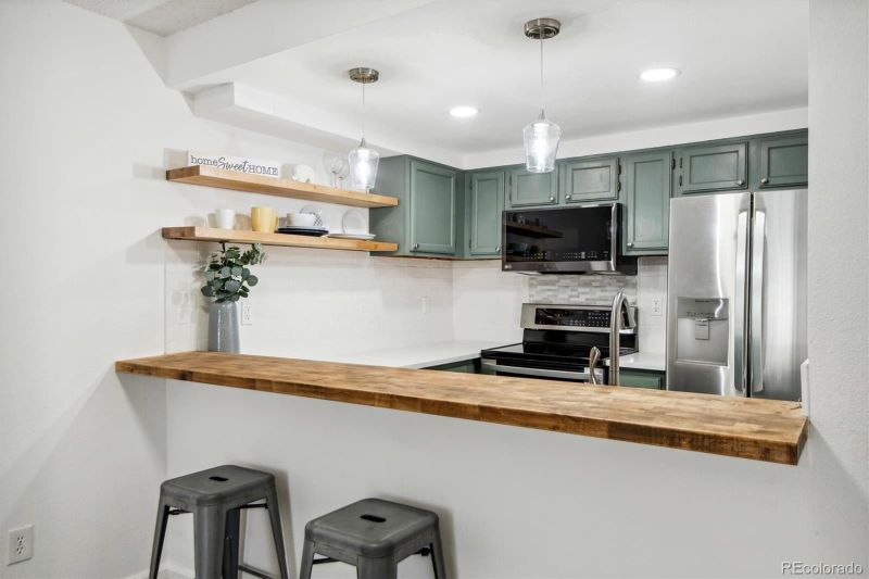 11113 E Alameda Ave #104, Aurora, CO 80012