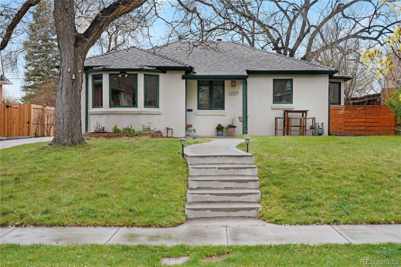 1227 Oneida St, Denver, CO 80220